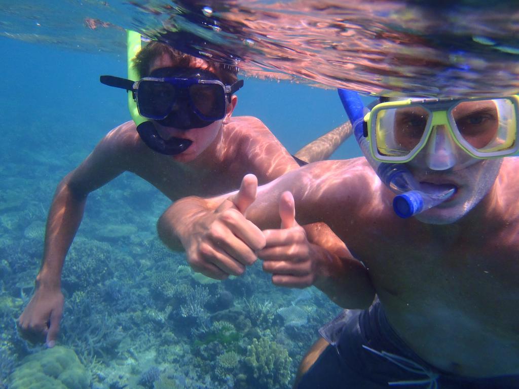 Barefoot Manta Island Resort Drawaqa Island Ngoại thất bức ảnh