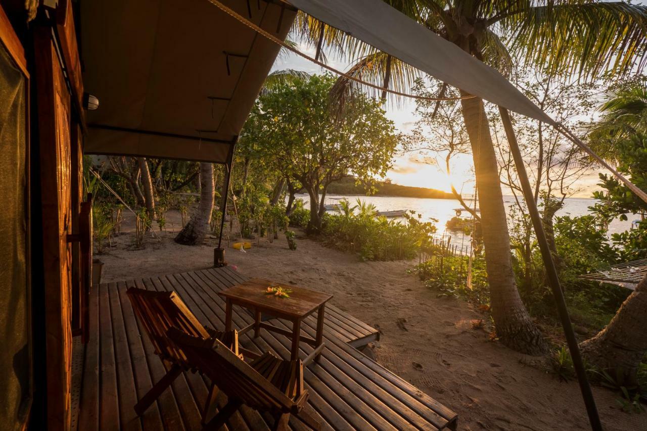 Barefoot Manta Island Resort Drawaqa Island Ngoại thất bức ảnh